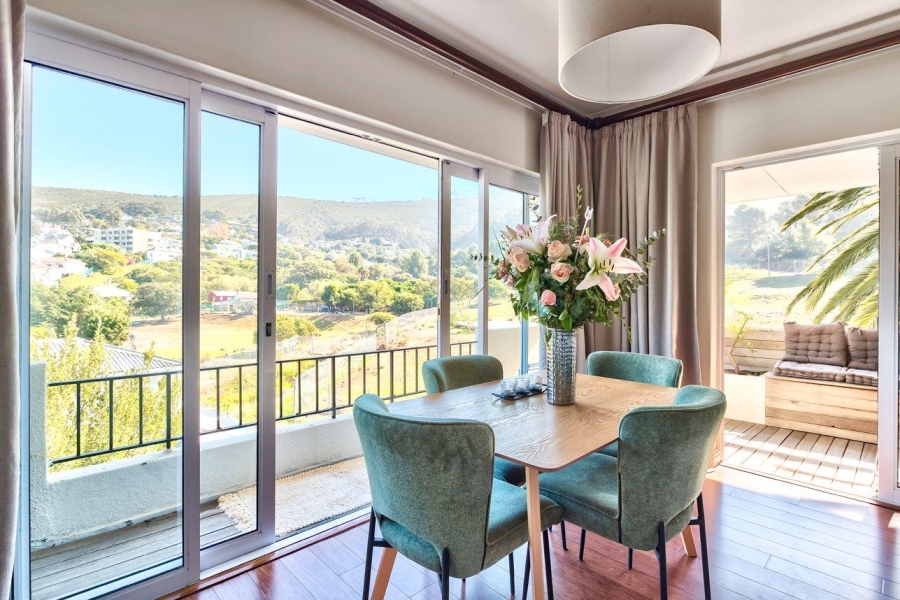 2 Bedroom Property for Sale in Tamboerskloof Western Cape